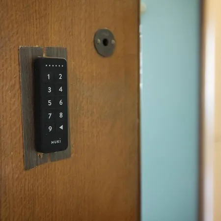 We - Sanluca57, Lejlighed